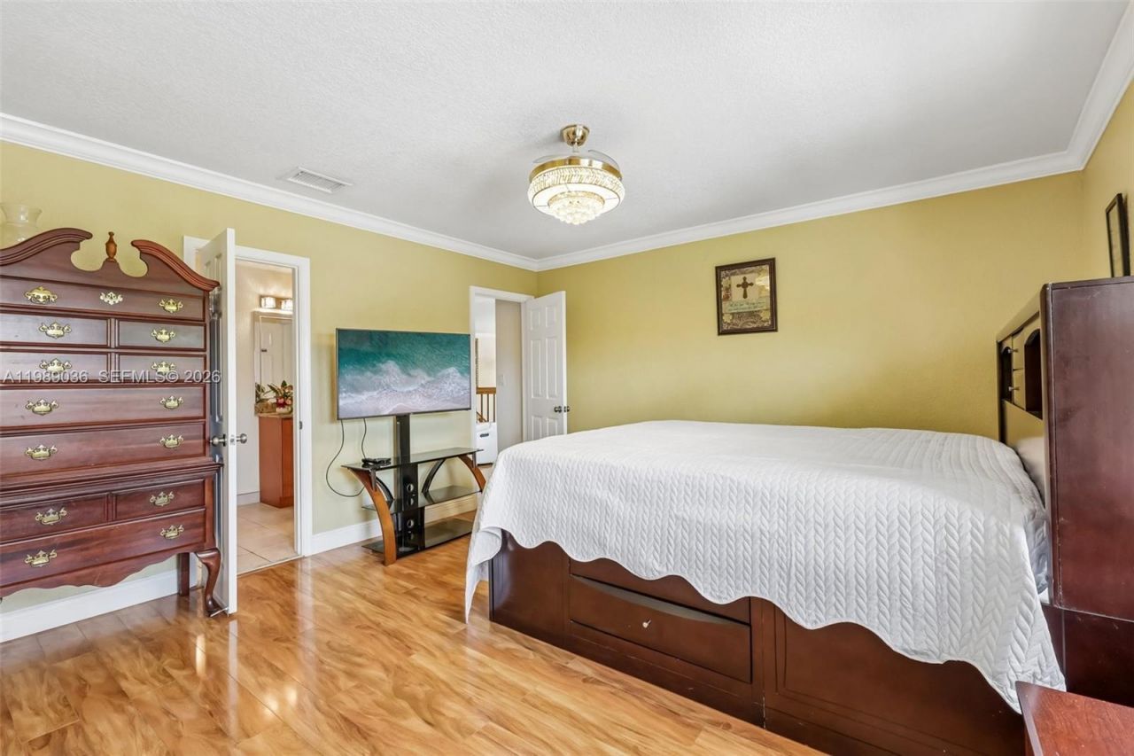 17211 SW 12th St, Pembroke Pines, FL 33029 Photo