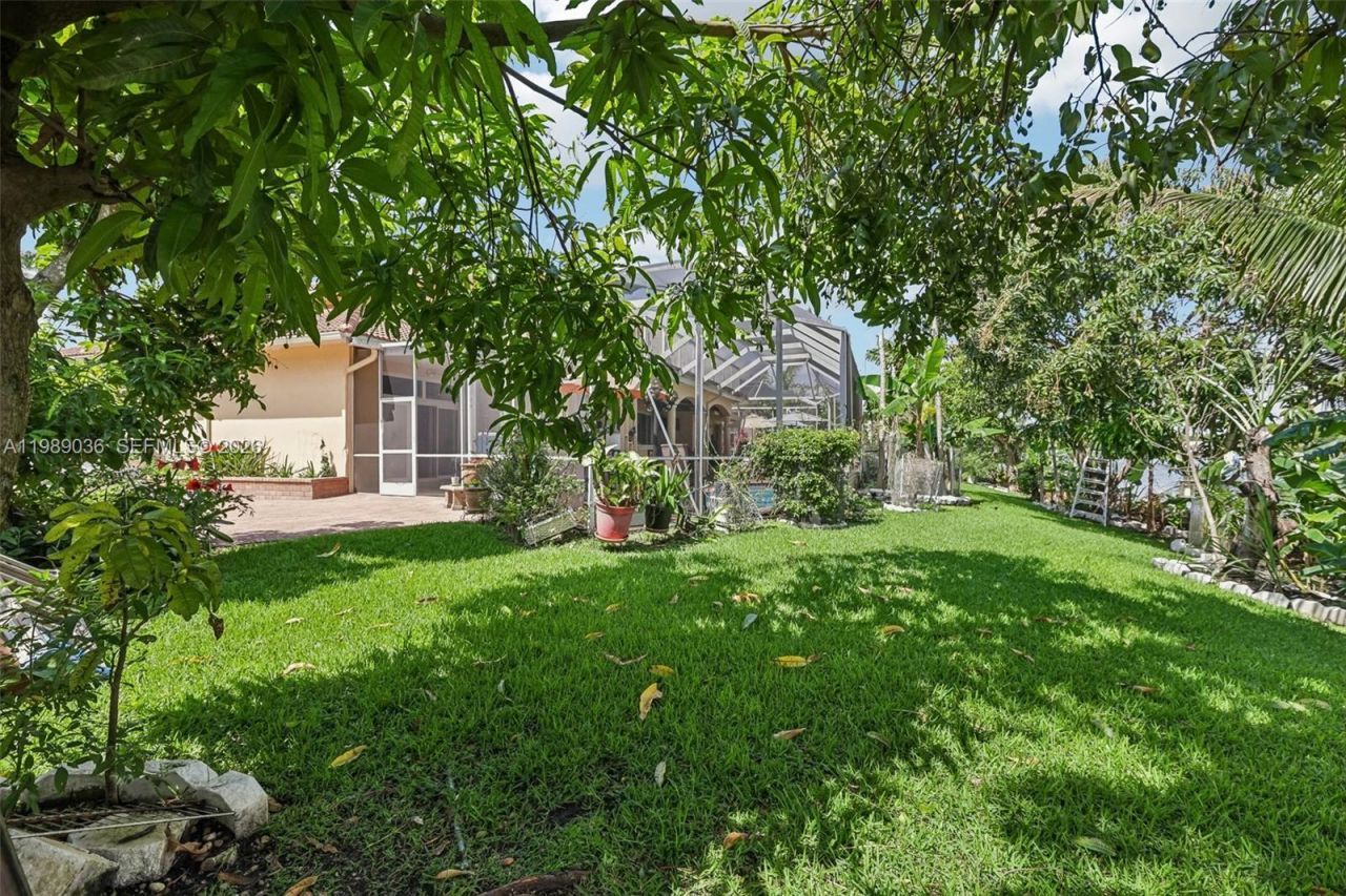 17211 SW 12th St, Pembroke Pines, FL 33029 Photo