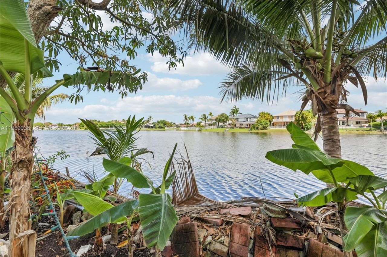 17211 SW 12th St, Pembroke Pines, FL 33029 Photo