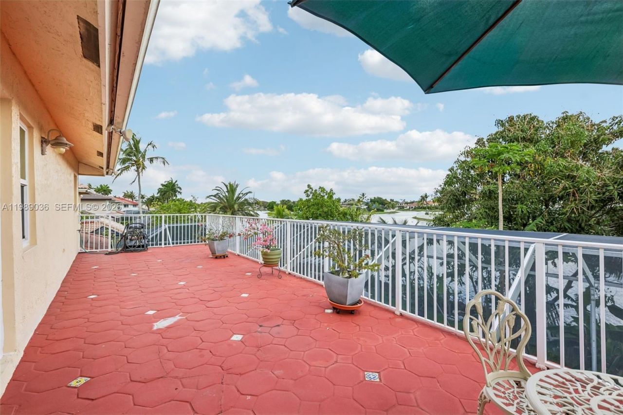 17211 SW 12th St, Pembroke Pines, FL 33029 Photo