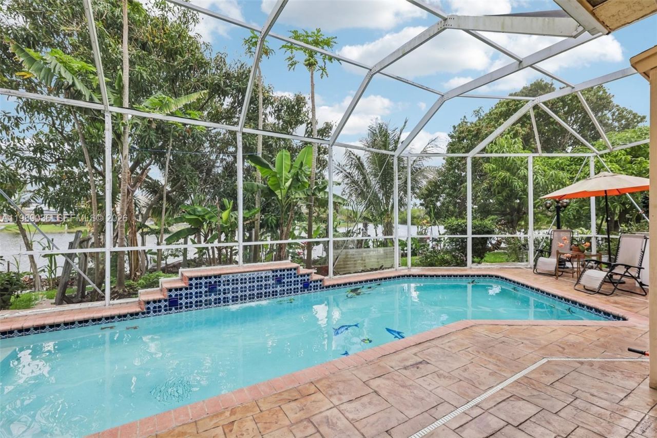 17211 SW 12th St, Pembroke Pines, FL 33029 Photo