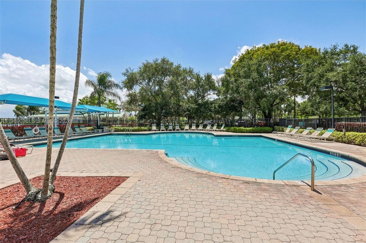 17211 SW 12th St, Pembroke Pines, FL 33029 Photo