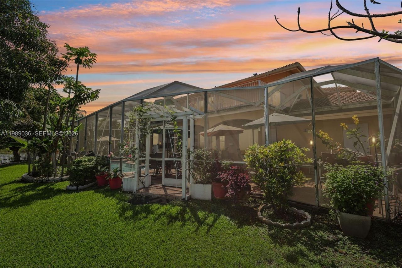 17211 SW 12th St, Pembroke Pines, FL 33029 Photo