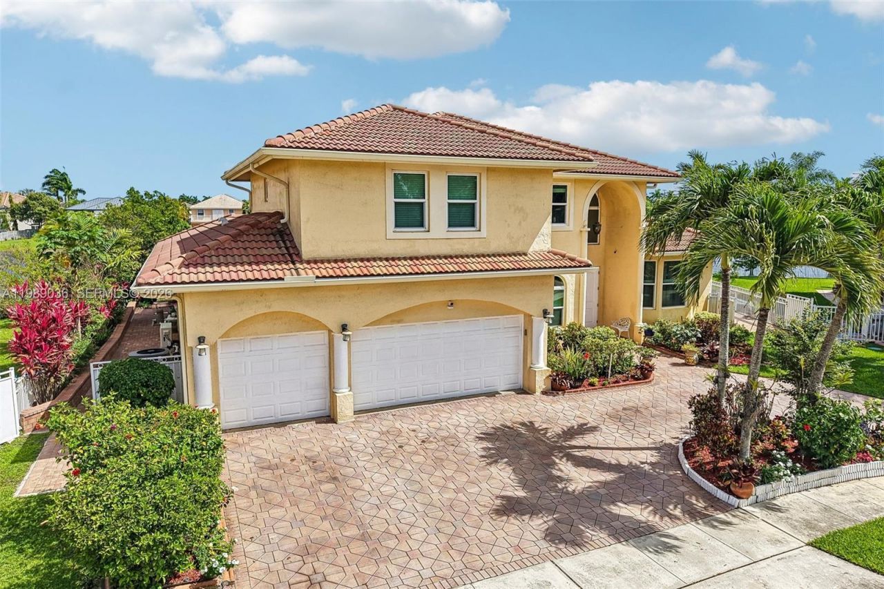 17211 SW 12th St, Pembroke Pines, FL 33029 Photo