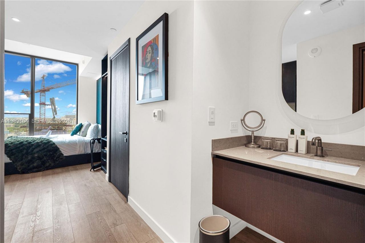 20 NE 11th St, Unit 4803A, Miami, FL 33132 Photo