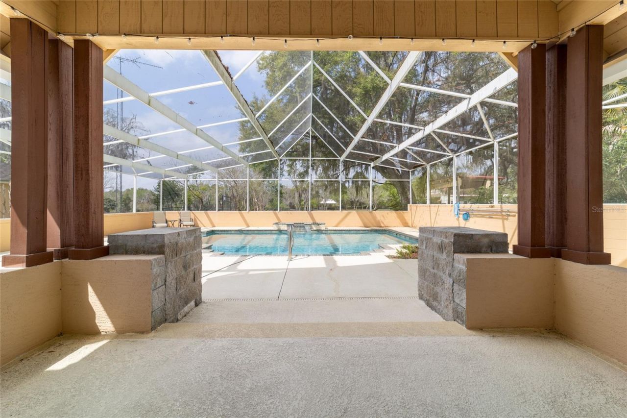 16638 N Highway 329, Reddick, FL 32686 Photo