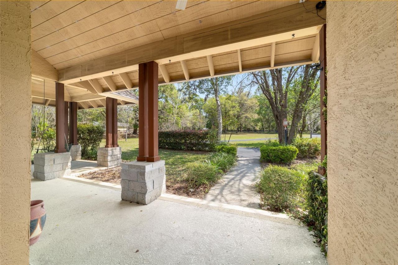 16638 N Highway 329, Reddick, FL 32686 Photo