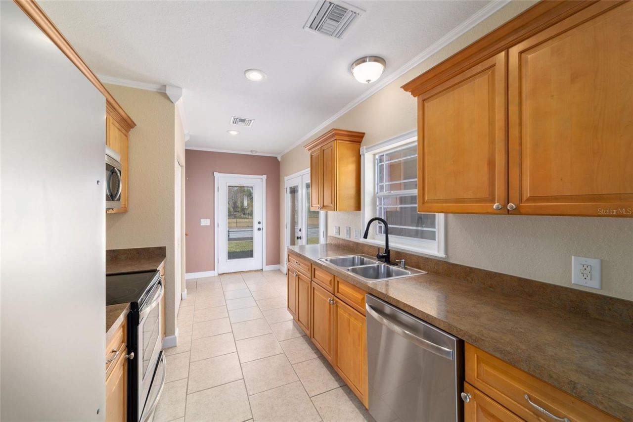 16638 N Highway 329, Reddick, FL 32686 Photo