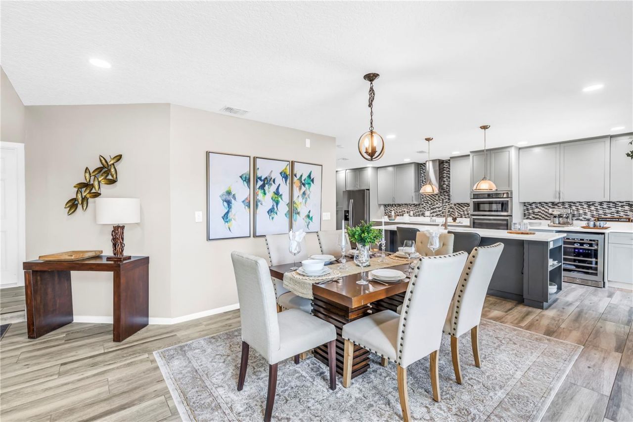 1052 Sanabel Court Ne, Saint Petersburg, FL 33702 Photo