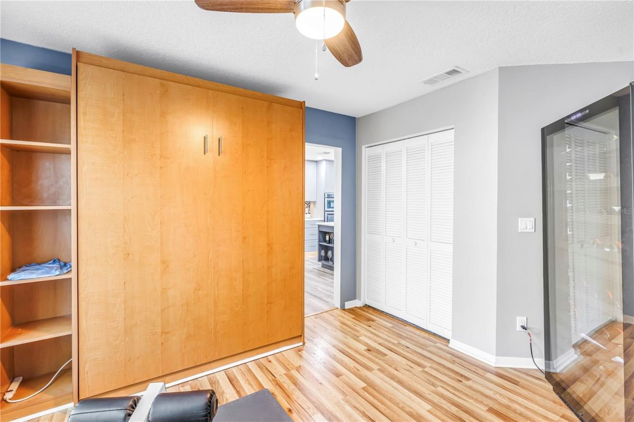 1052 Sanabel Court Ne, Saint Petersburg, FL 33702 Photo