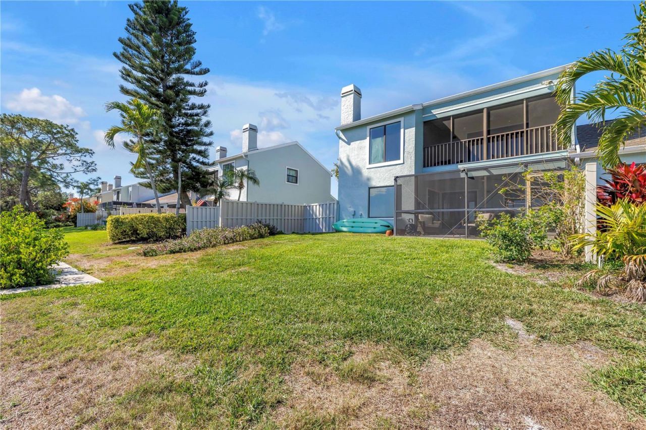 1052 Sanabel Court Ne, Saint Petersburg, FL 33702 Photo