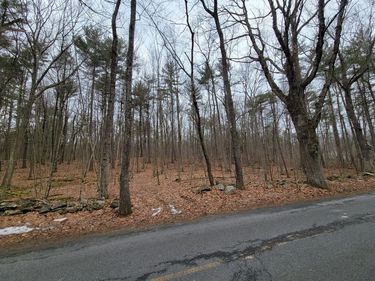 Lot 1 Daniels Rd, Charlton, MA 01507
