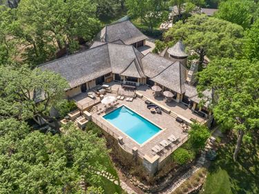 12535 Beach Circle, Eden Prairie, MN 55344