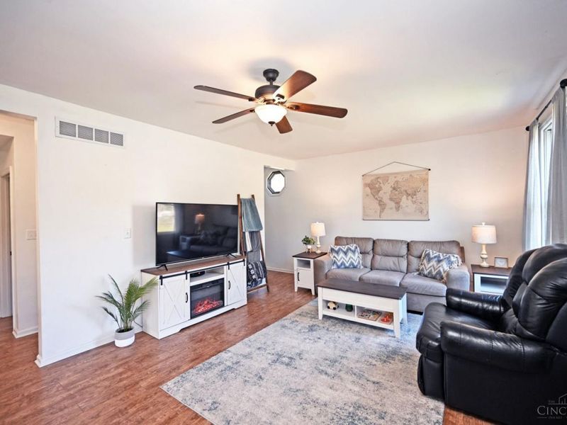 7061 Clough, Anderson Twp, OH 45244 Photo 2