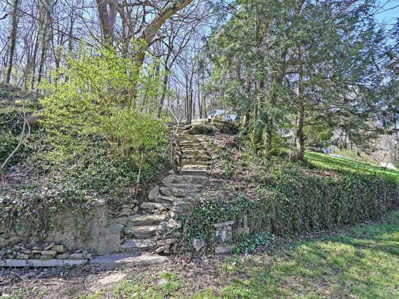 7061 Clough, Anderson Twp, OH 45244 Photo 28