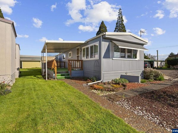 3096 Rainbow Lp, Hubbard, OR 97032