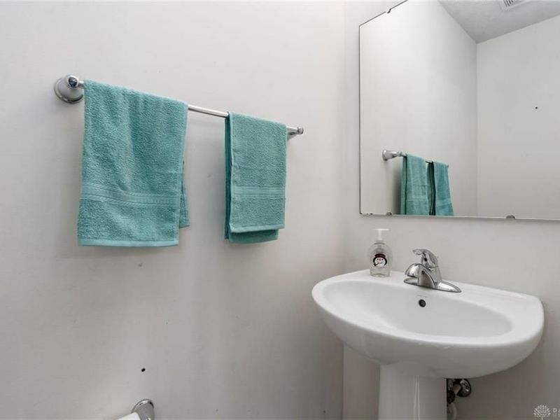 2516 Jenny Marie Drive, Xenia, OH 45385 Photo 12