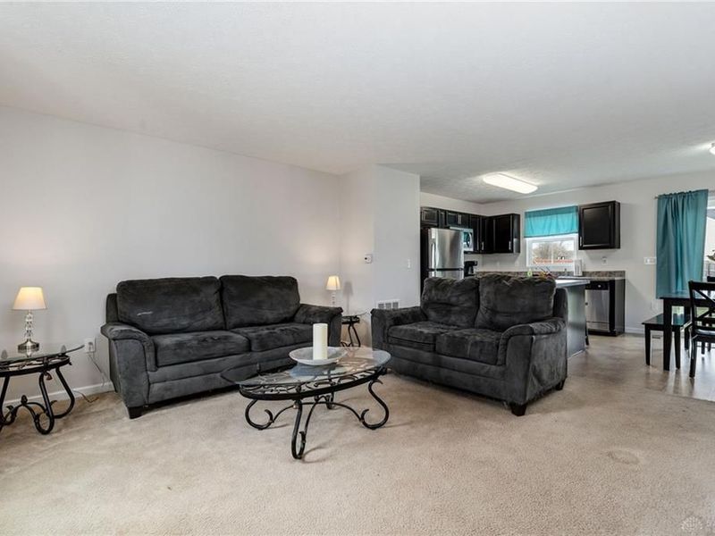 2516 Jenny Marie Drive, Xenia, OH 45385 Photo 4