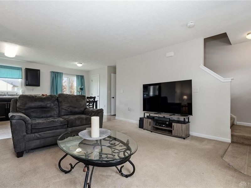 2516 Jenny Marie Drive, Xenia, OH 45385 Photo 5