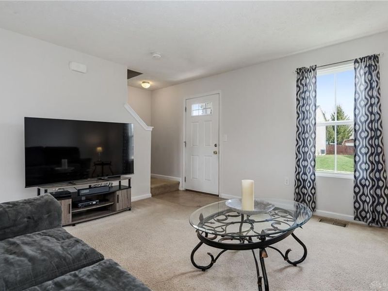 2516 Jenny Marie Drive, Xenia, OH 45385 Photo 6