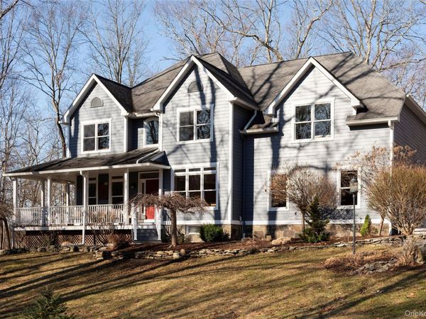 35 Peacock Road , Rhinebeck, NY 12572
