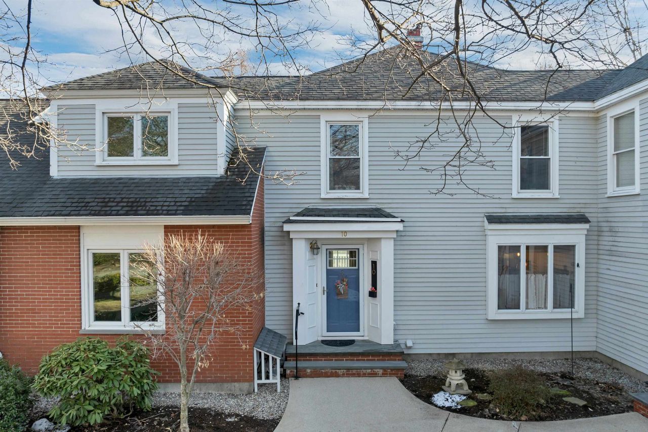 10 Mill Falls, Pembroke, NH 03275 Main Photo