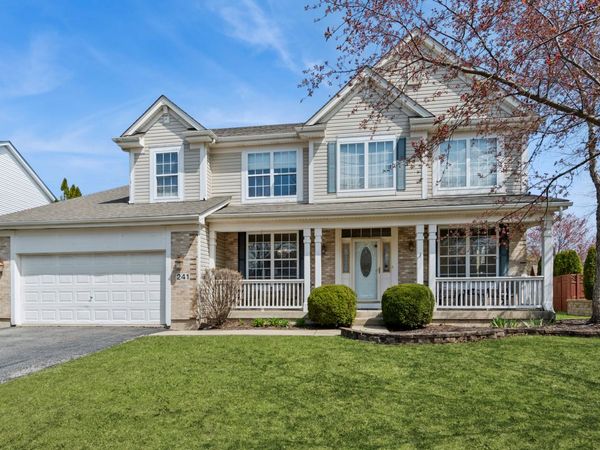 241 Ashcroft Lane, Oswego, IL 60543