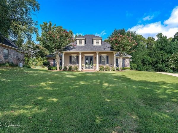 9472 Wrenwood Boulevard , Shreveport, LA 71106