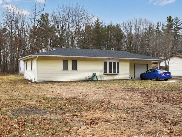 10484 S Graham Road, St. Charles, MI 48655