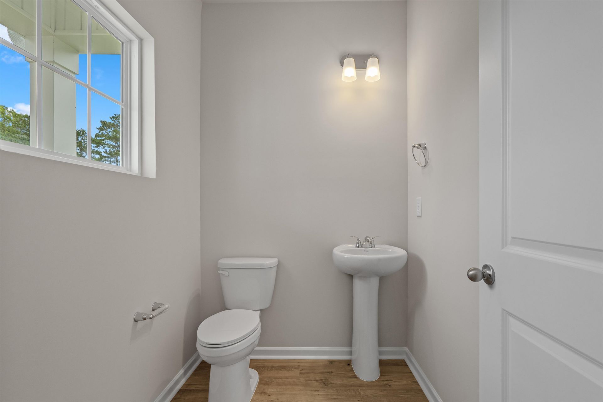 2458 Campton Loop Photo 24