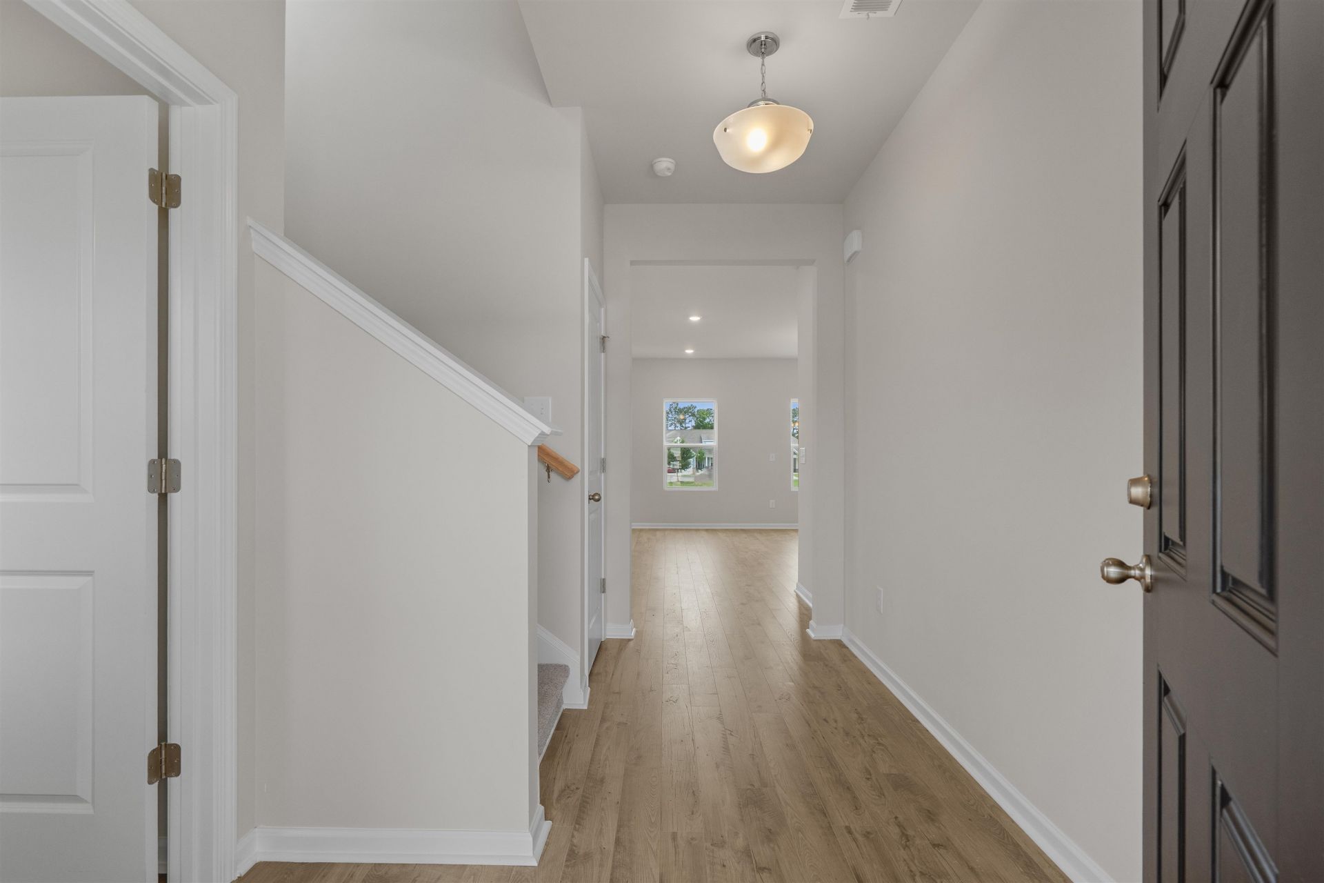 2458 Campton Loop Photo 6