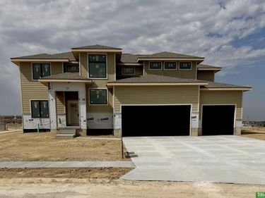 10662 S 102nd Avenue , Papillion, NE 68046