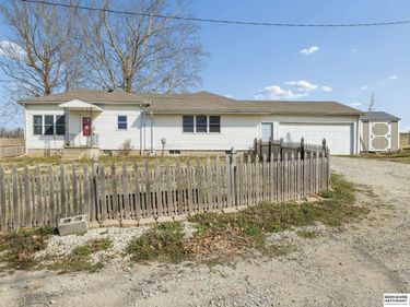 72030 649 Avenue , Shubert, NE 68437