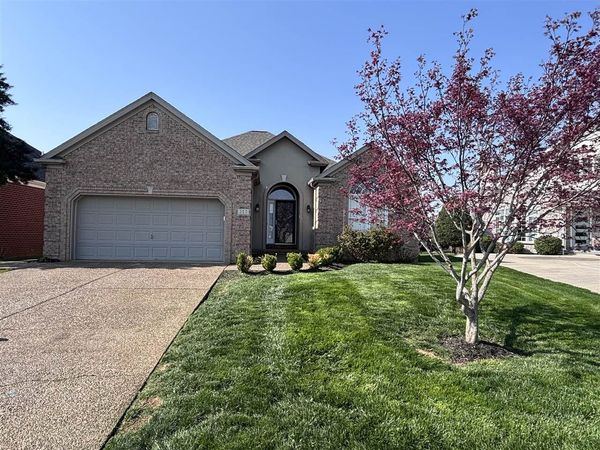 311 Augusta Avenue , Bowling Green, KY 42103