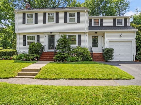 52 Hurlcroft Rd, Milton, MA 02186