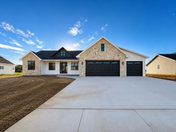 1605 TORCHWOOD TRAIL, De Pere, WI 54115