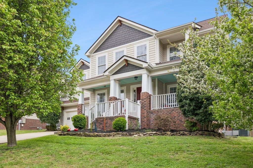 1836 Woodland Pointe Dr, Nashville, TN 37214 Main Photo