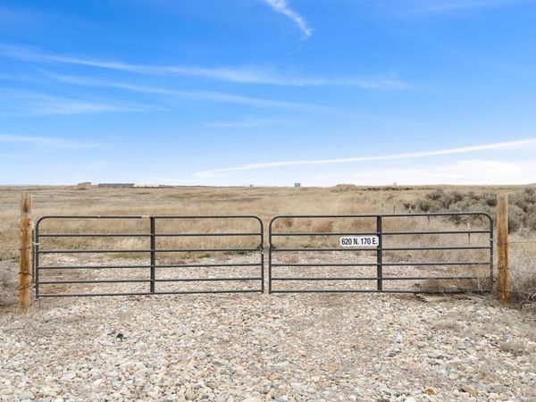 170 E 620 N, Shoshone, ID 83352