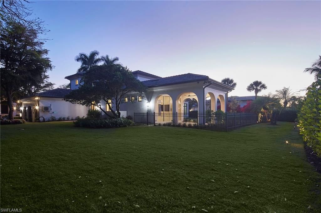 1609 Chinaberry Way, Naples, FL 34105 Photo