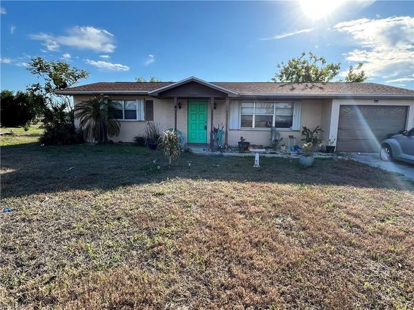 1515 Medford PL , LEHIGH ACRES, FL 33936