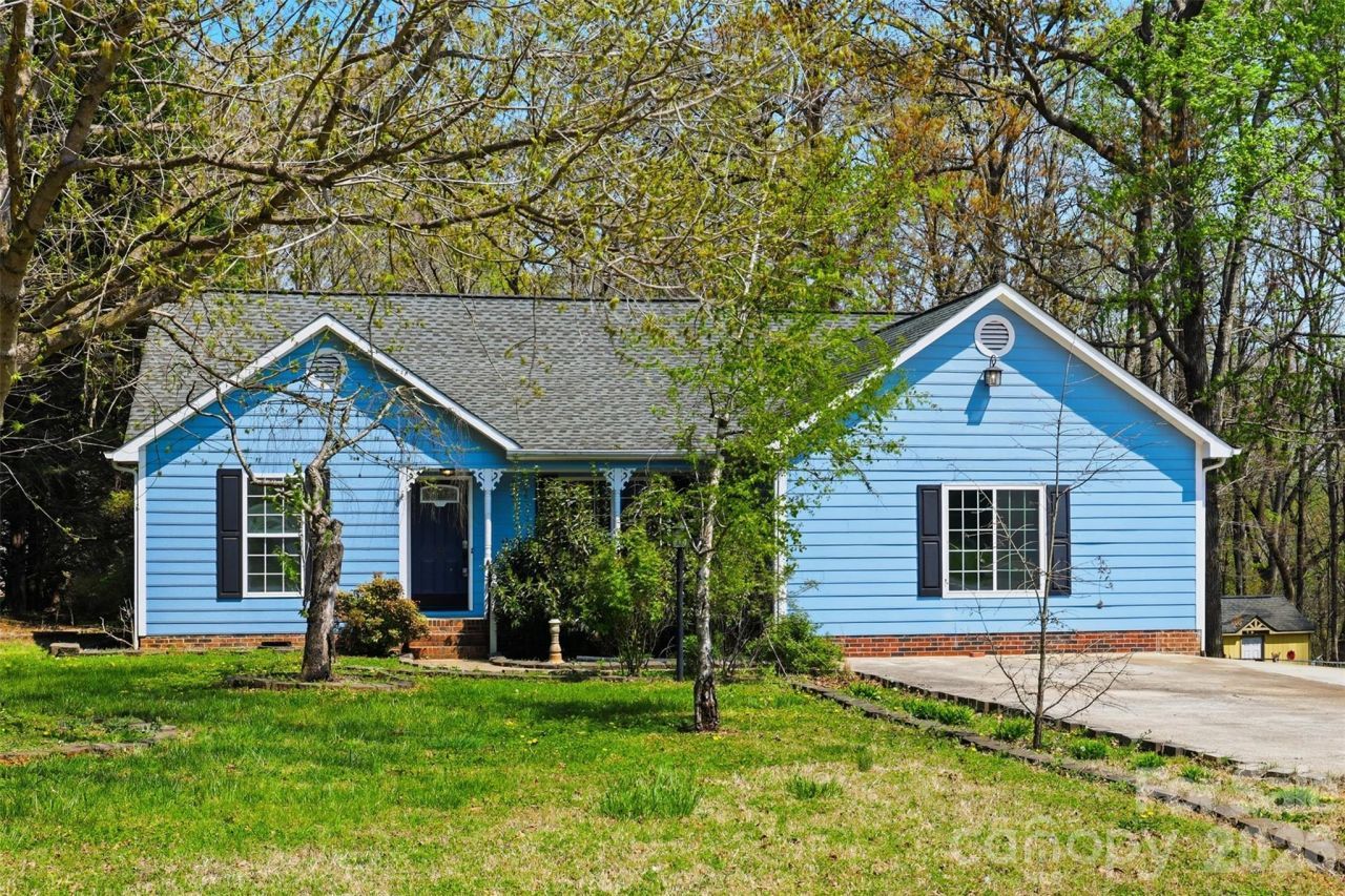 106 Chinaberry Court, Gastonia, NC 28052 Main Photo