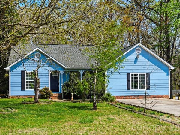 106 Chinaberry Court, Gastonia, NC 28052