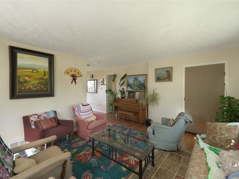 1165 Hampton Road, Kent, OH 44240 Photo 4