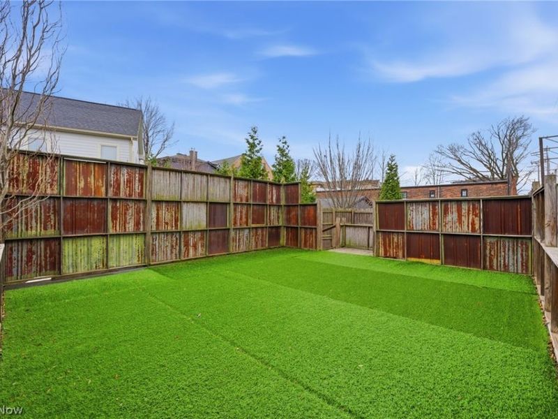 1554 W 29th Street, Cleveland, OH 44113 Photo 23