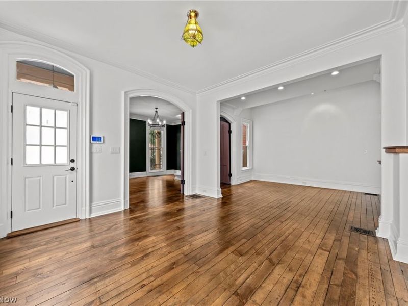 1554 W 29th Street, Cleveland, OH 44113 Photo 8