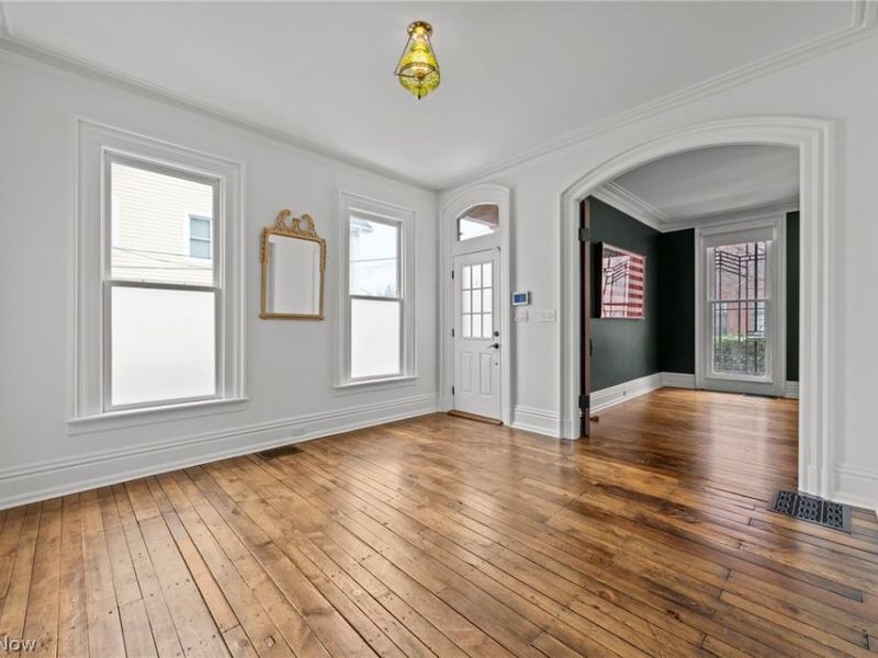 1554 W 29th Street, Cleveland, OH 44113 Photo 9