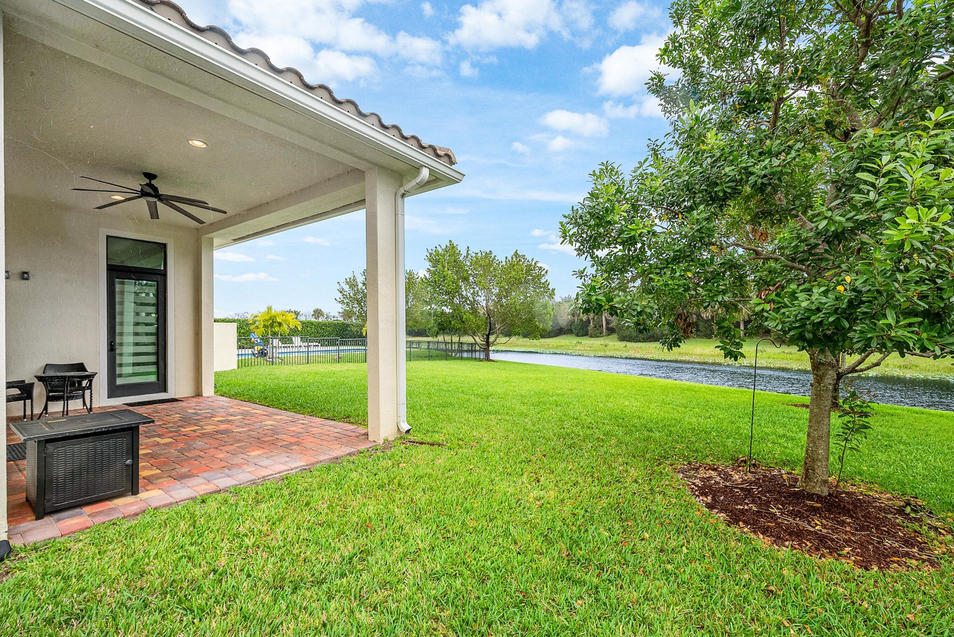 9091 Grand Prix Lane, Boynton Beach, FL 33472 Photo