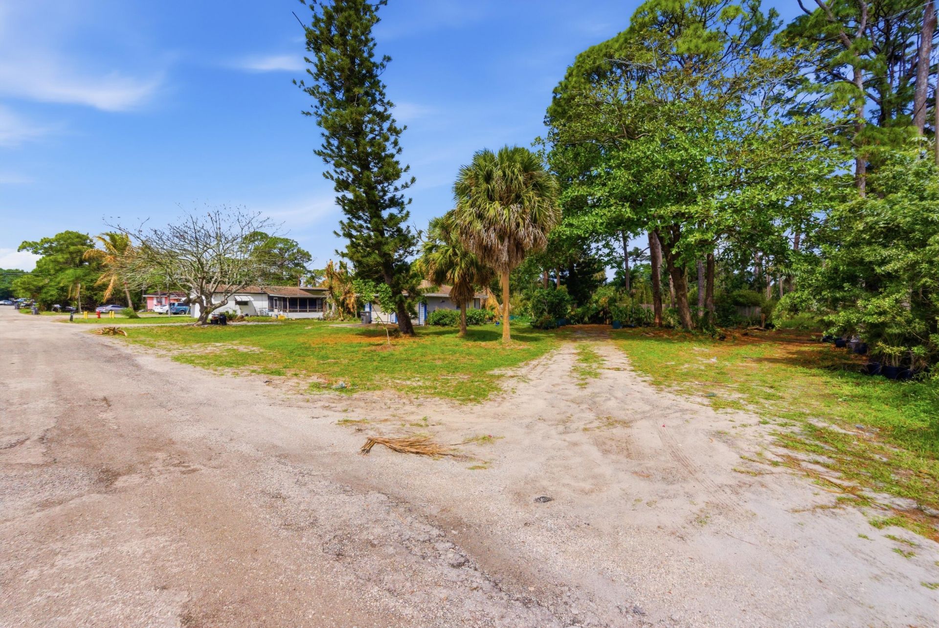 5133 Pine Grove Drive N, West Palm Beach, FL 33417 Photo