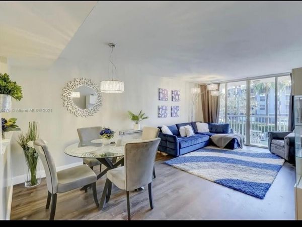 1350 SE 3rd Avenue, Unit 211, Dania Beach, FL 33004