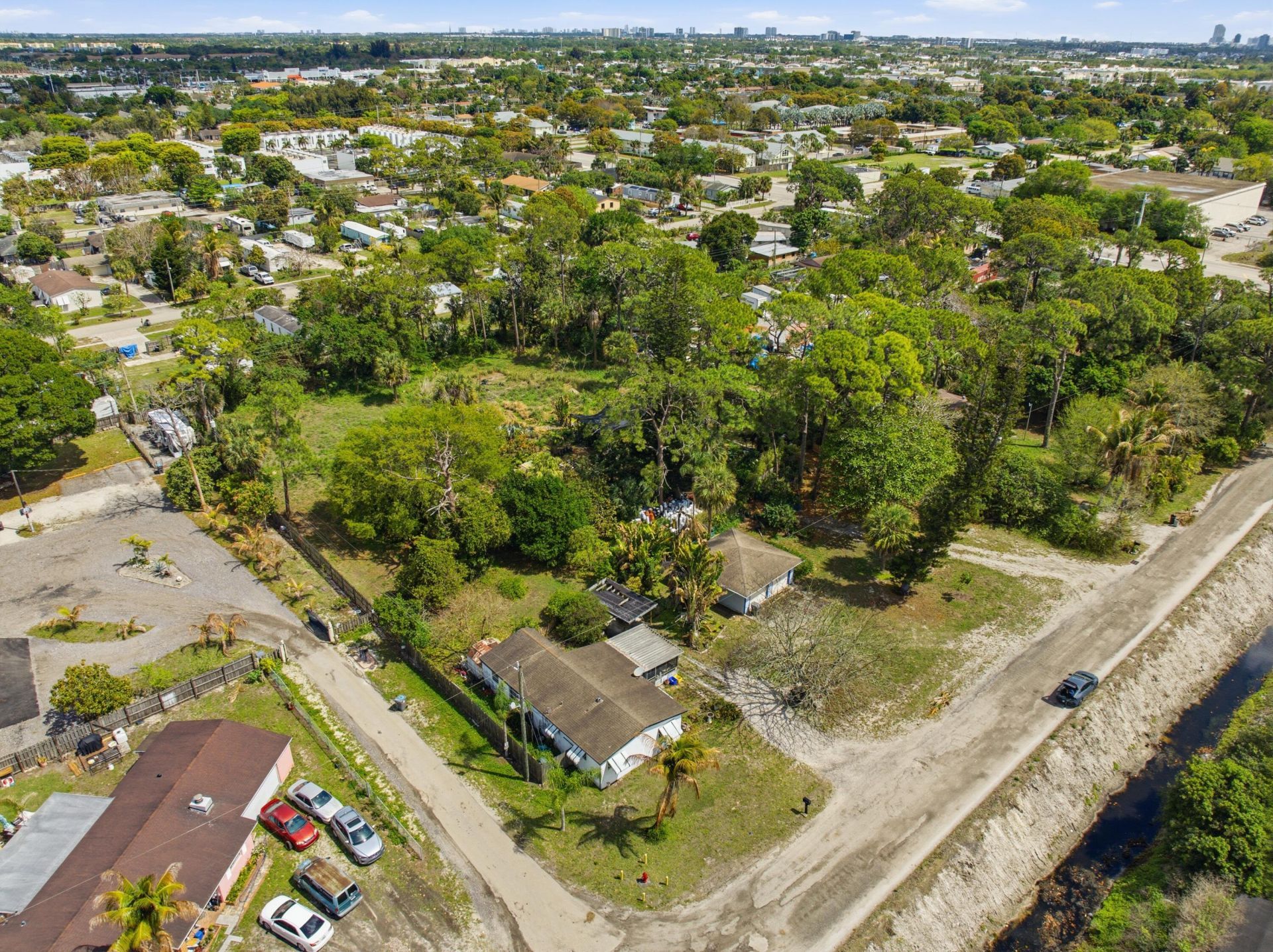 5133 Pine Grove Drive, West Palm Beach, FL 33422 Photo